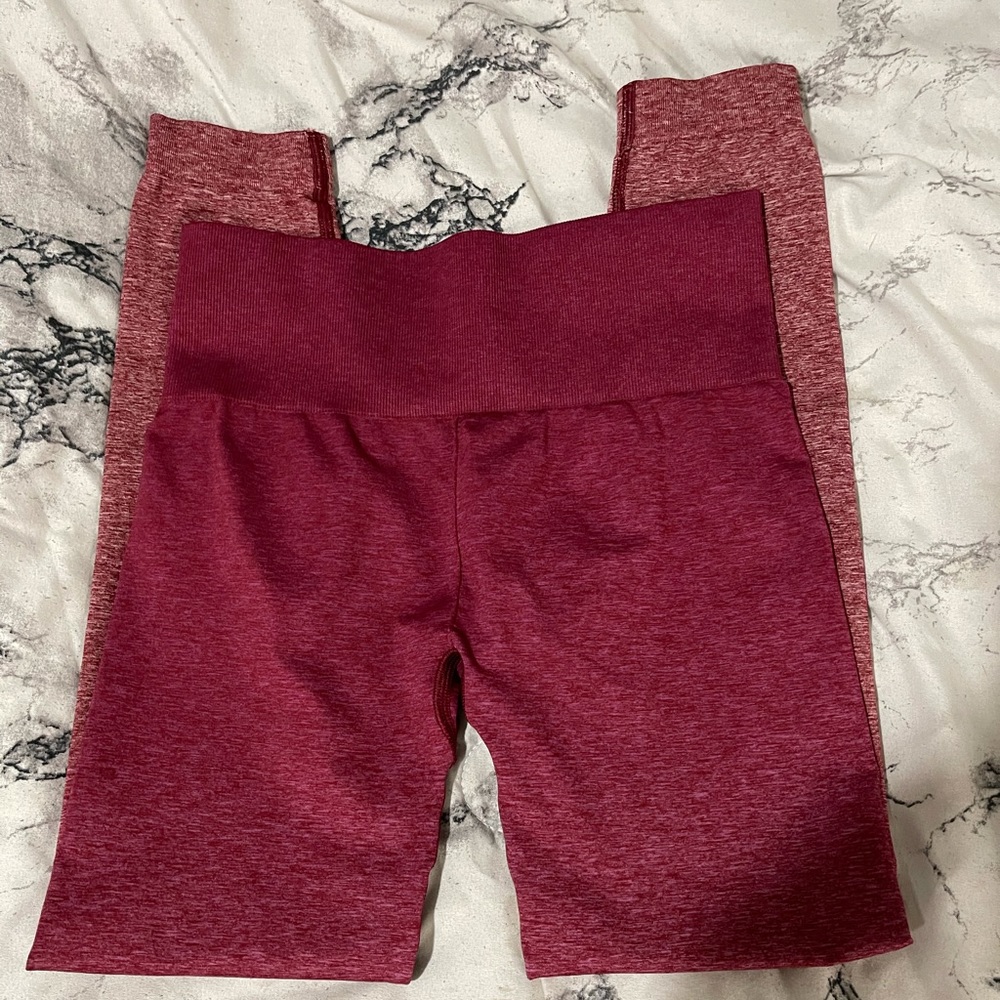 Gym shark leggings